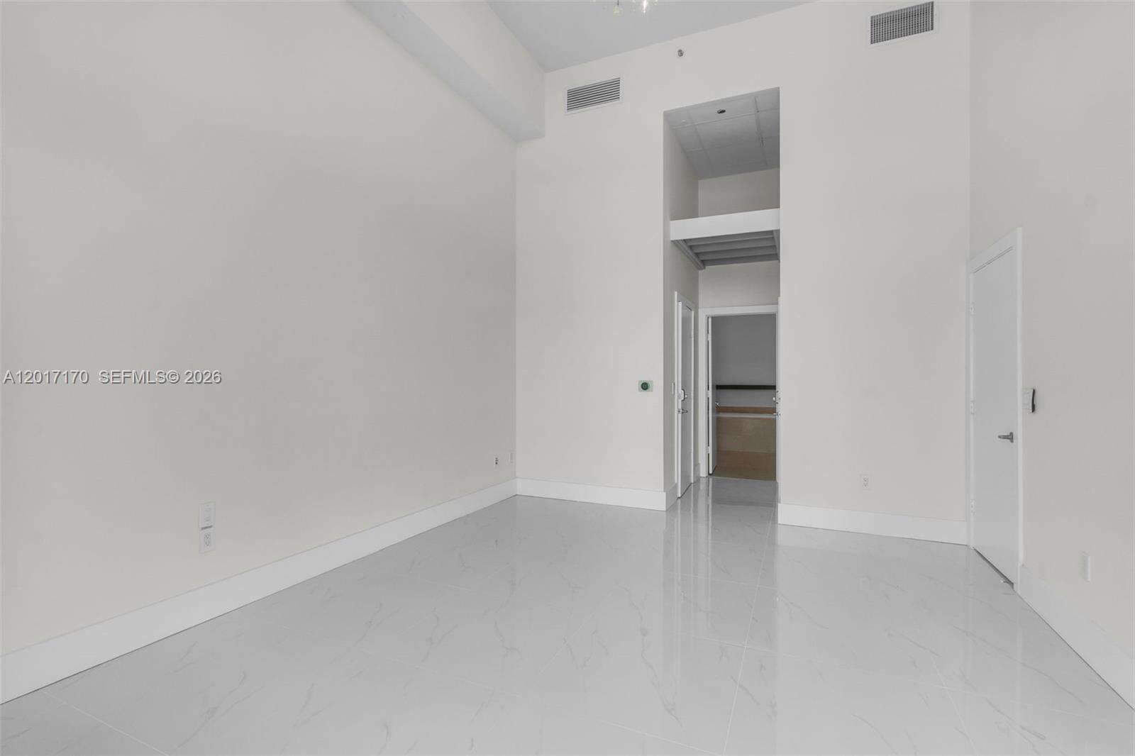 Icon Brickell 2 at 495 Brickell Ave, Miami, FL 33131 - For Rent photo 12
