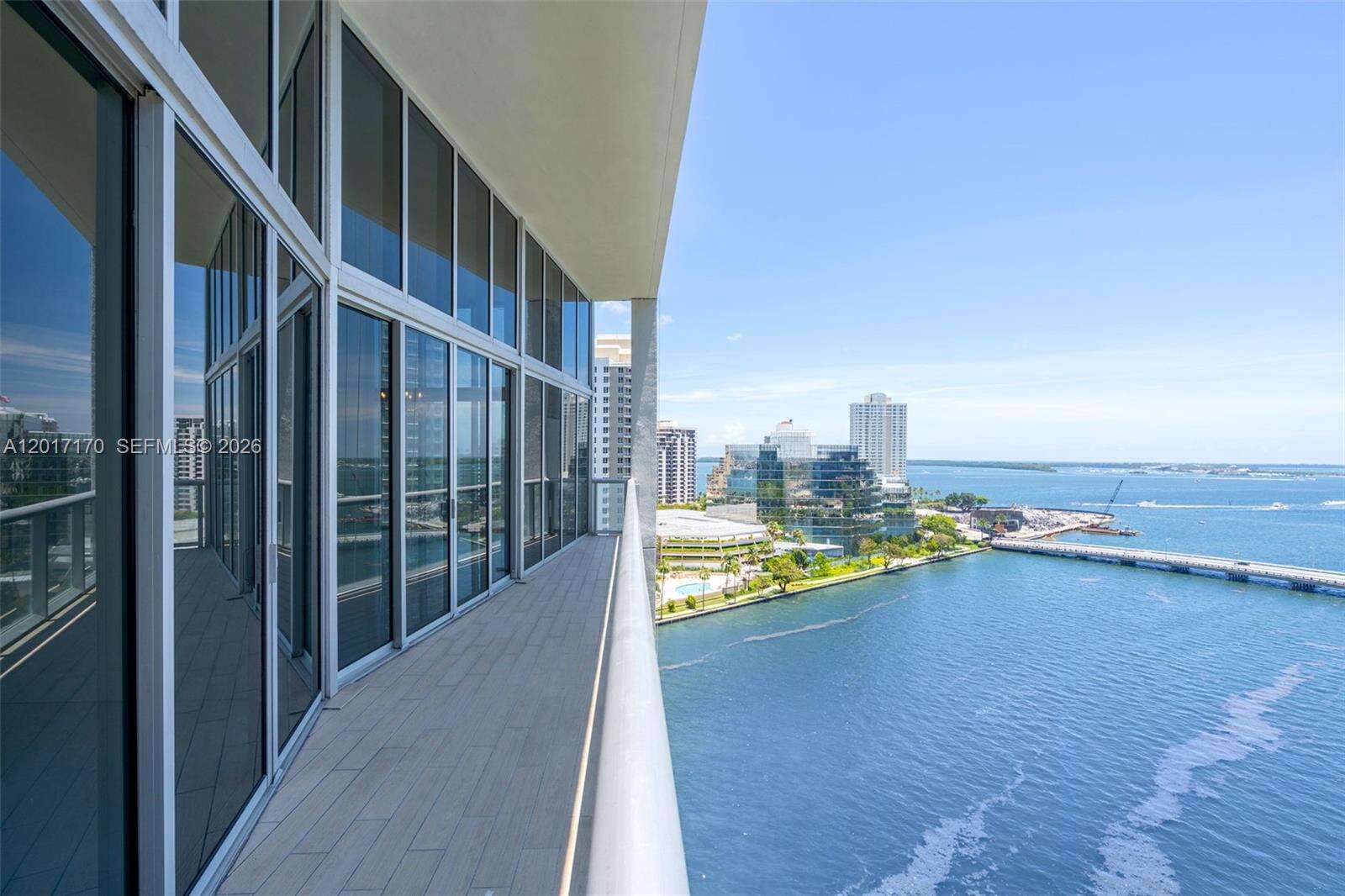Icon Brickell 2 at 495 Brickell Ave, Miami, FL 33131 - For Rent photo 24