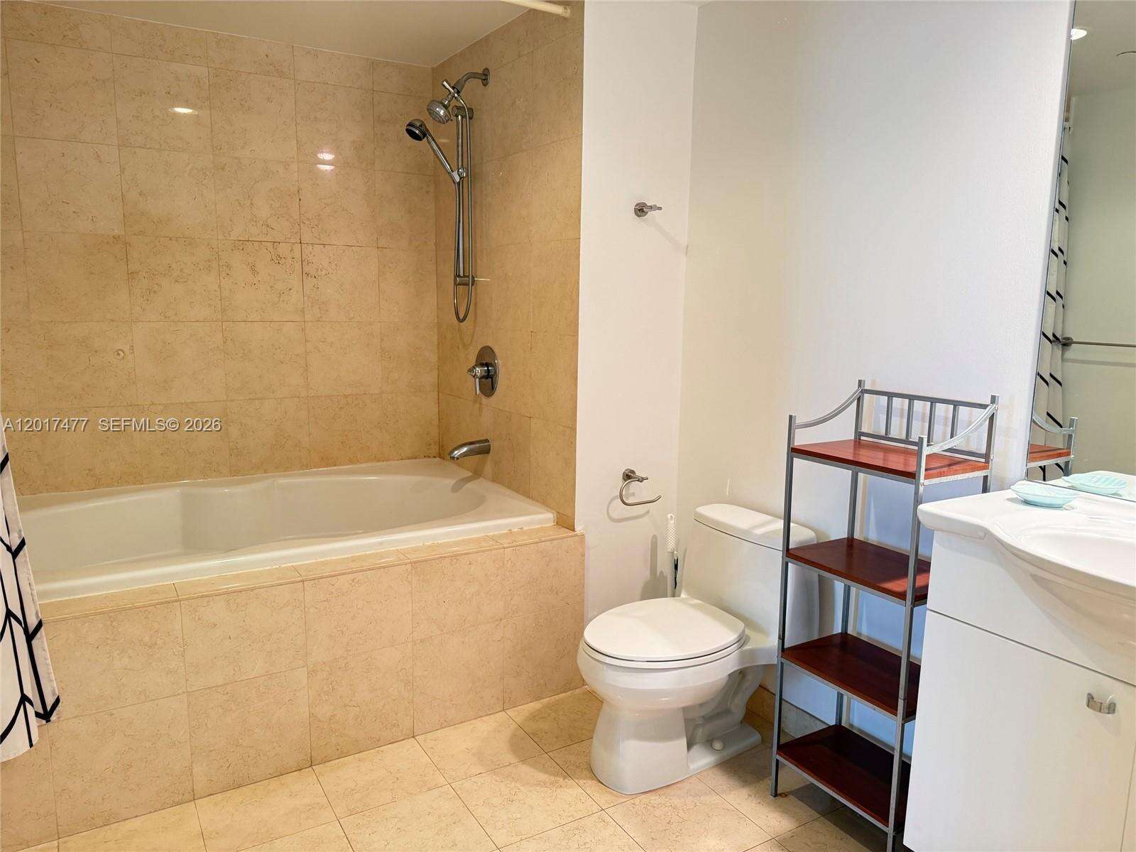 The Beach Club at 1850 Ocean Dr, Hallandale Beach, FL 33009 - For Rent photo 15