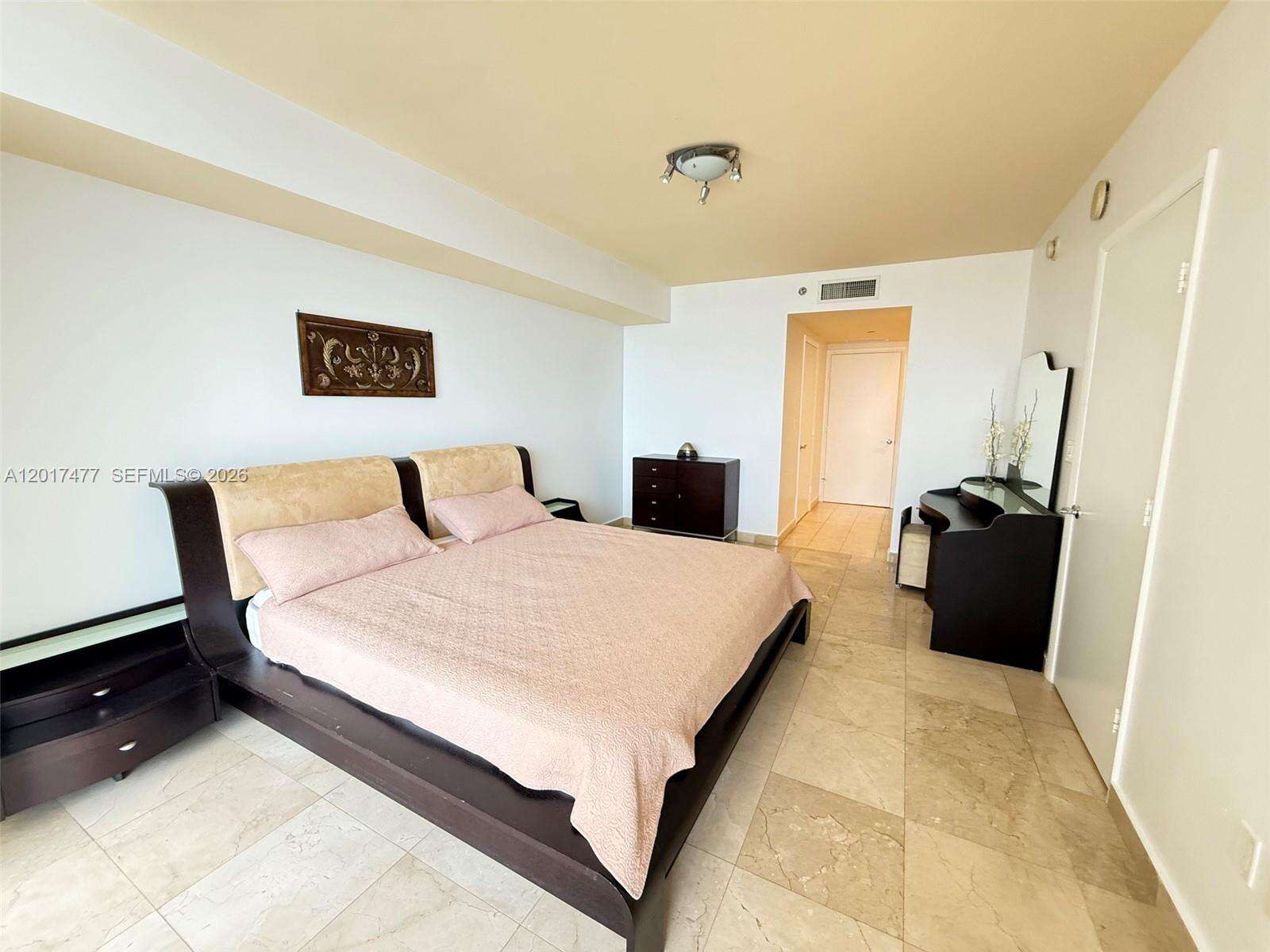 The Beach Club at 1850 Ocean Dr, Hallandale Beach, FL 33009 - For Rent photo 17