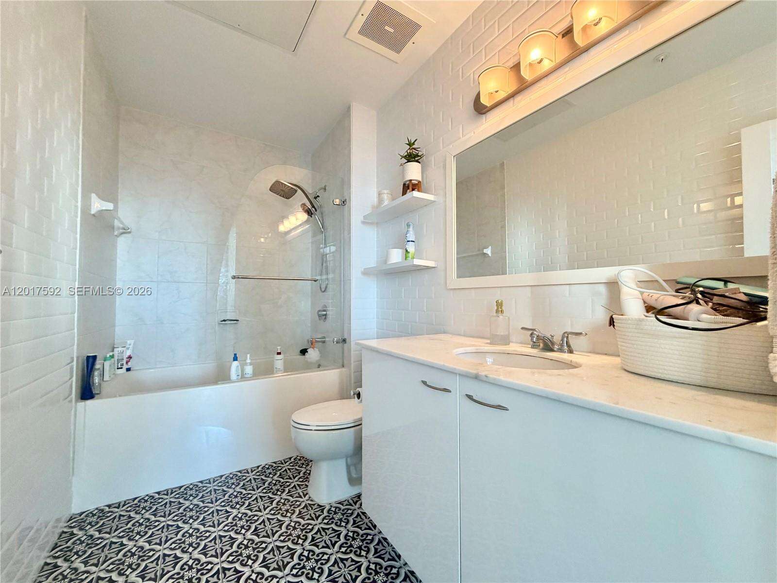 The Loft 2 at 133 2 Ave, Miami, FL 33132 - For Rent photo 25