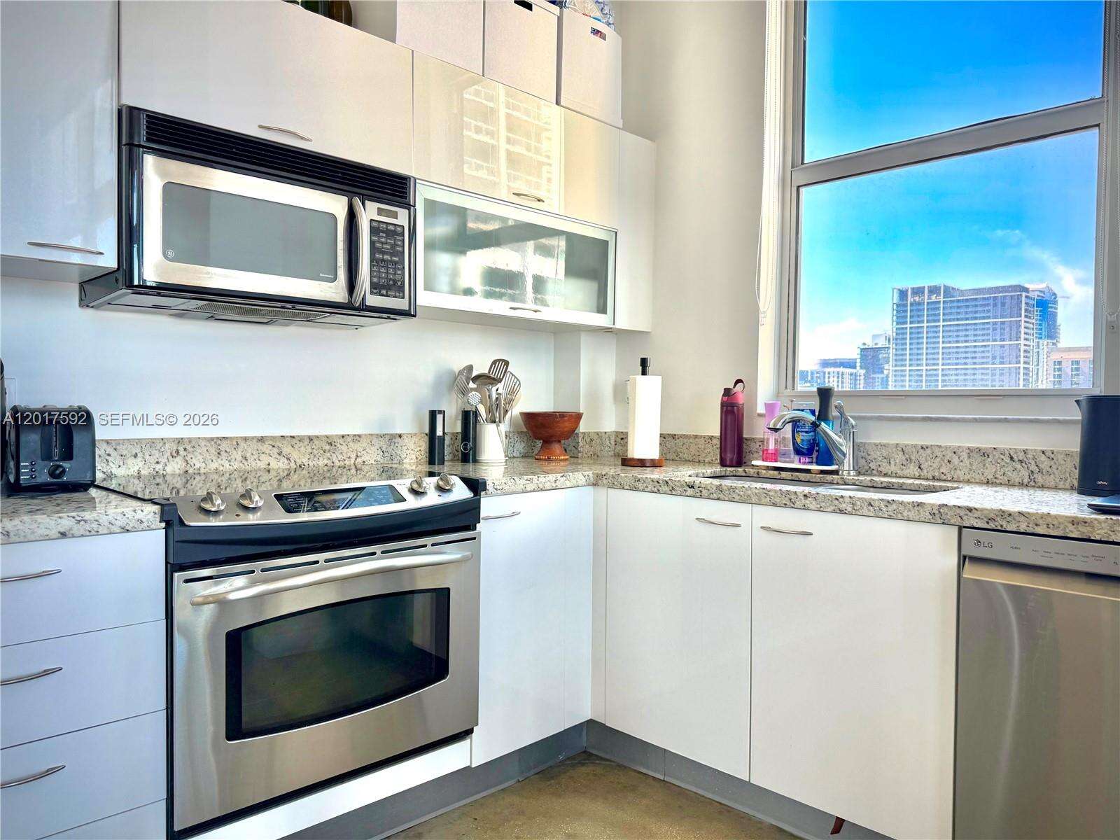 The Loft 2 at 133 2 Ave, Miami, FL 33132 - For Rent photo 39