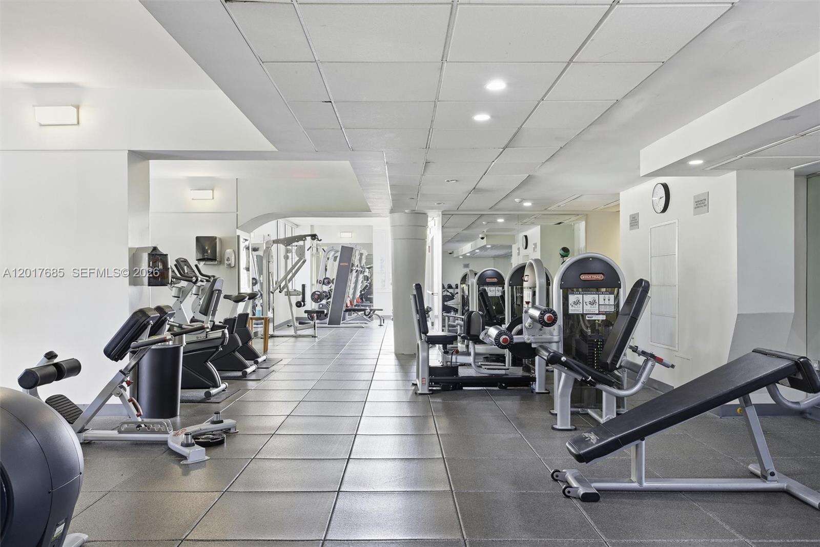 One Tequesta Point at 888 Brickell Key Dr, Miami, FL 33131 - For Rent photo 37