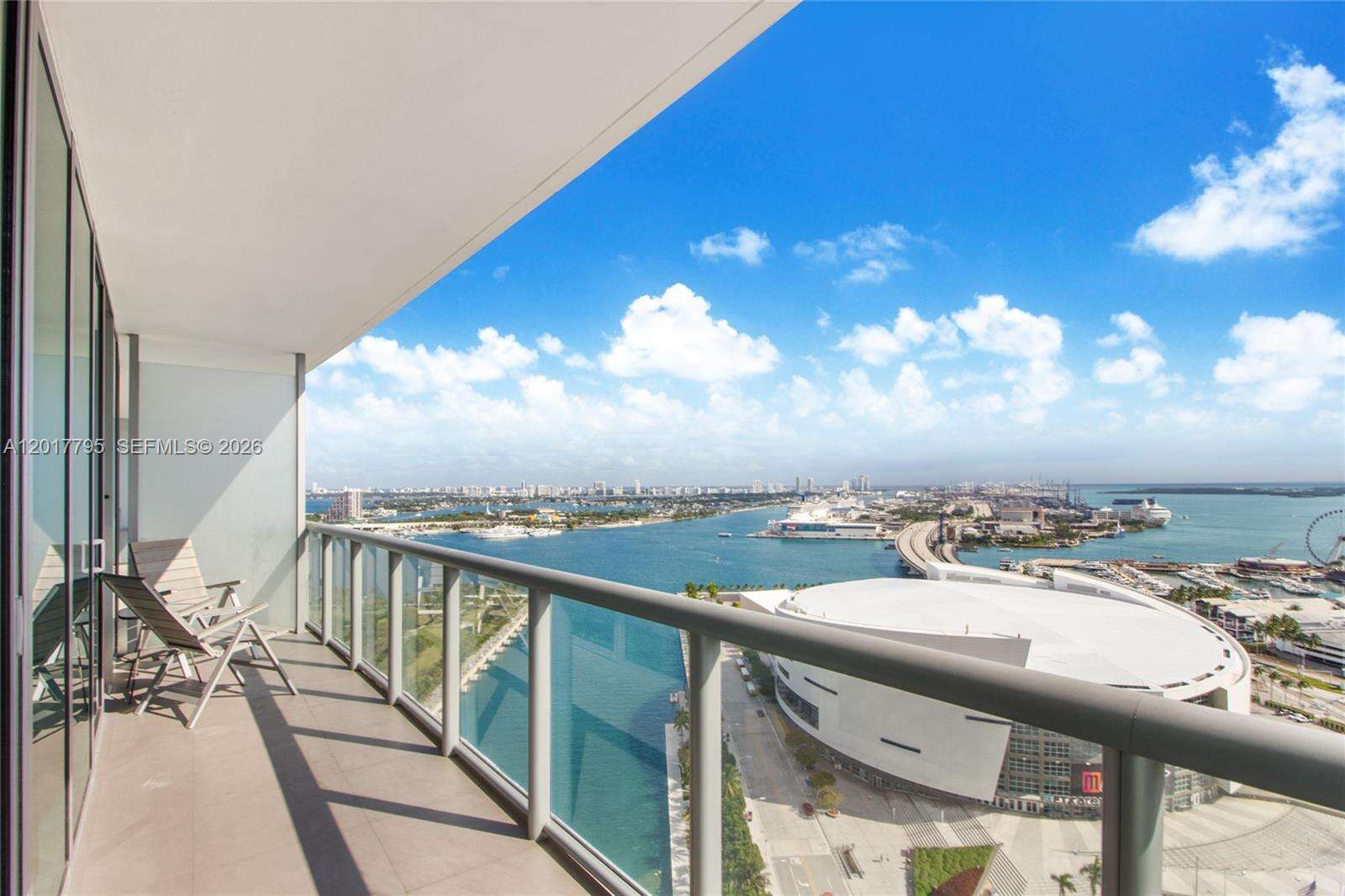 Marina Blue at 888 Biscayne Blvd, Miami, FL 33132 - For Rent photo 1