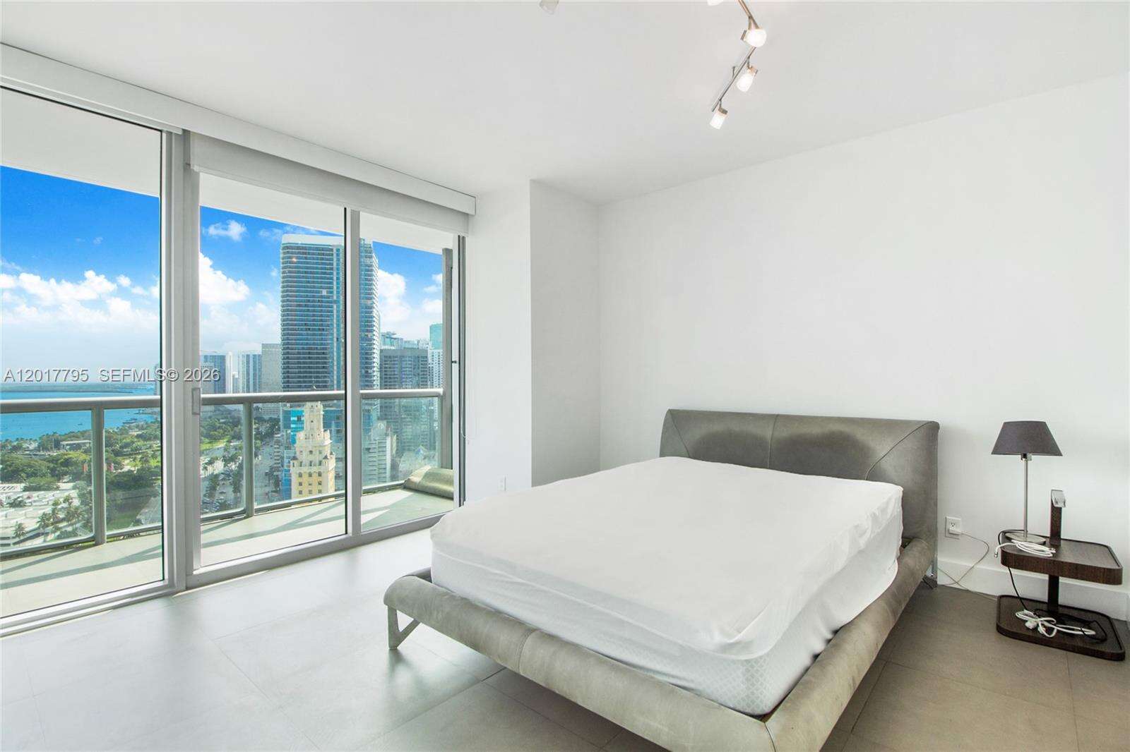 Marina Blue at 888 Biscayne Blvd, Miami, FL 33132 - For Rent photo 8