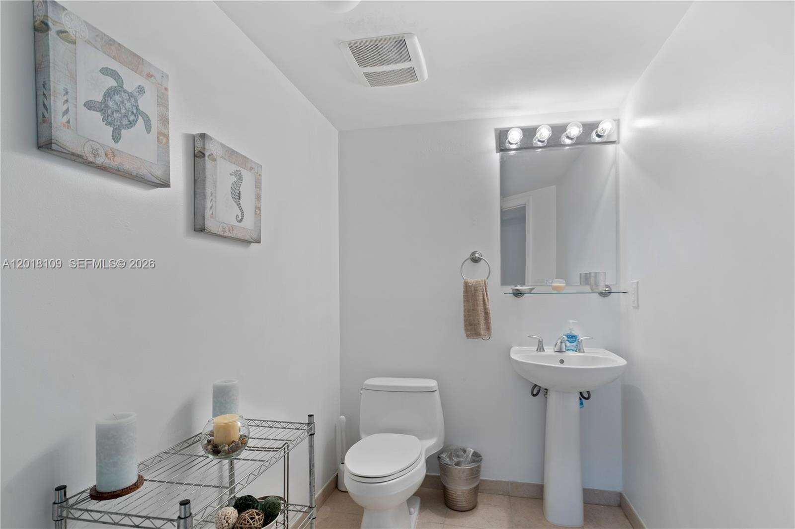 La Perla at 16699 Collins Ave, Sunny Isles Beach, FL 33160 - For Rent photo 6