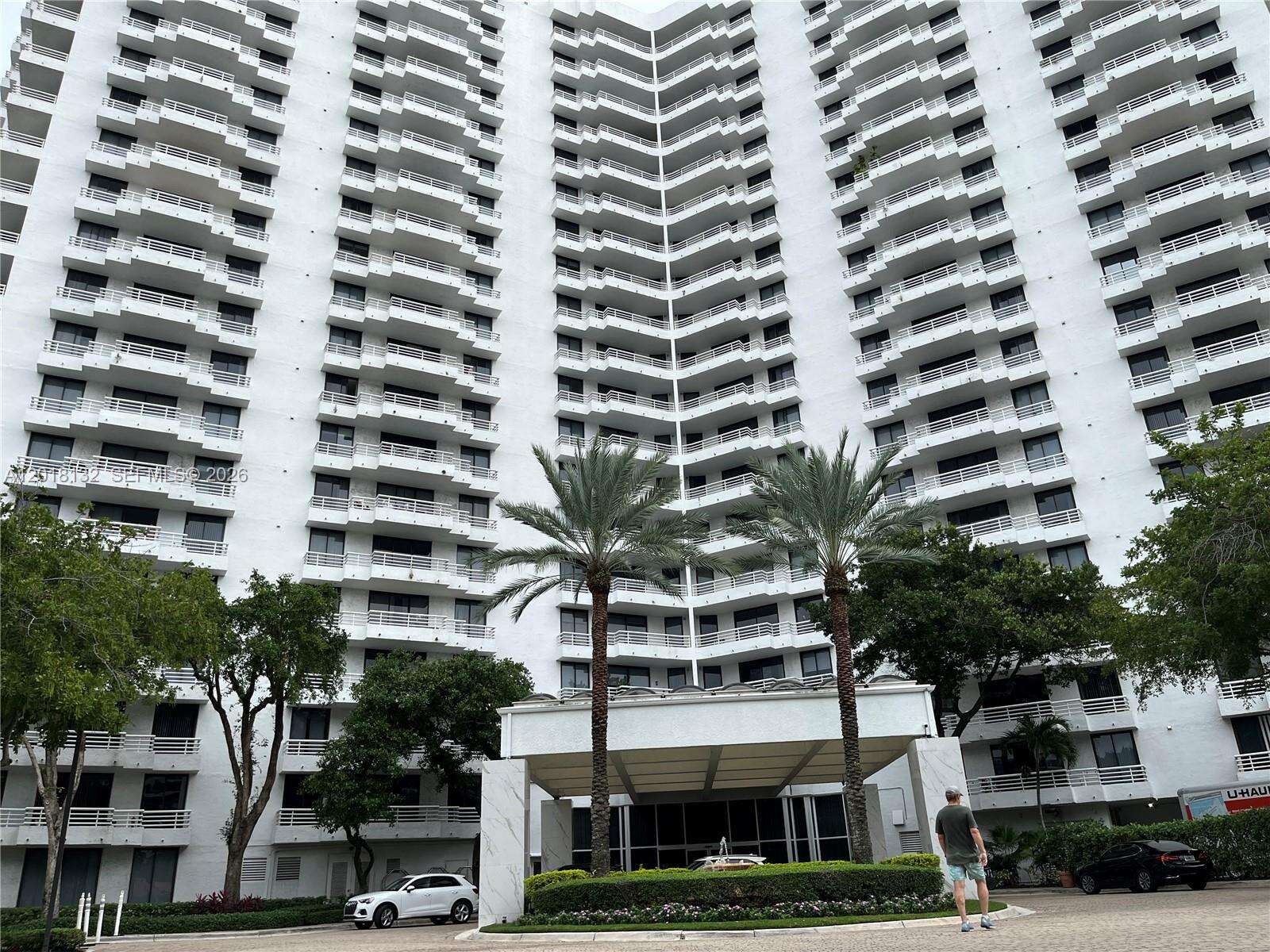 Parc Central East at 3300 192 St, Aventura, FL 33180 - For Rent photo 1