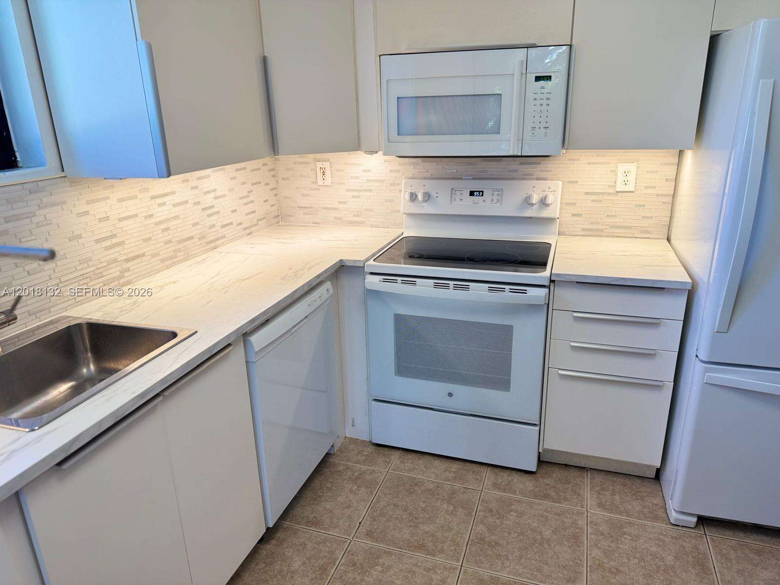 Parc Central East at 3300 192 St, Aventura, FL 33180 - For Rent photo 8
