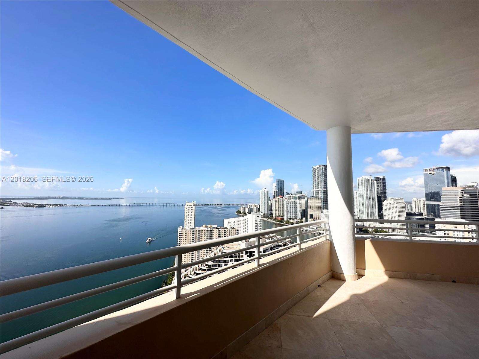 Two Tequesta Point at 808 Brickell Key Dr, Miami, FL 33131 - For Rent photo 2