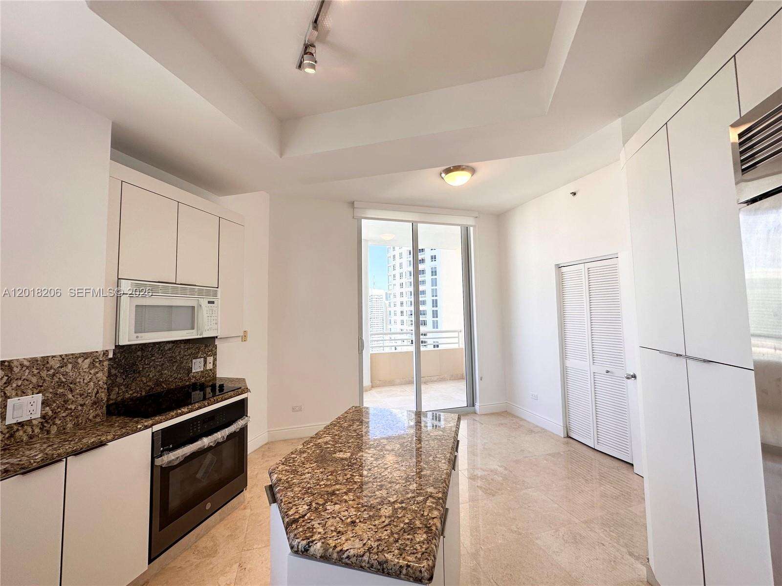 Two Tequesta Point at 808 Brickell Key Dr, Miami, FL 33131 - For Rent photo 15