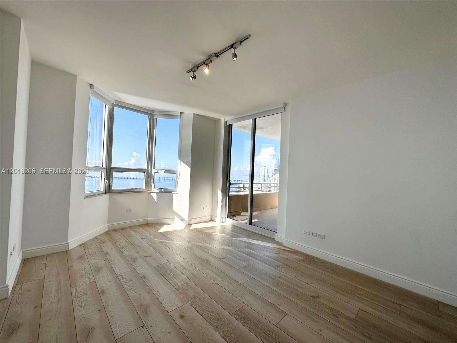 Two Tequesta Point at 808 Brickell Key Dr, Miami, FL 33131 - For Rent photo 19