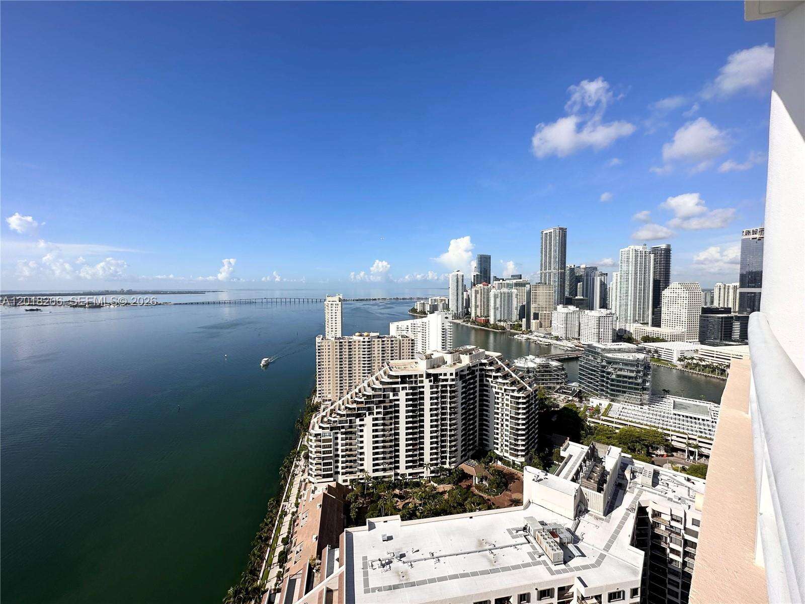 Two Tequesta Point at 808 Brickell Key Dr, Miami, FL 33131 - For Rent photo 4