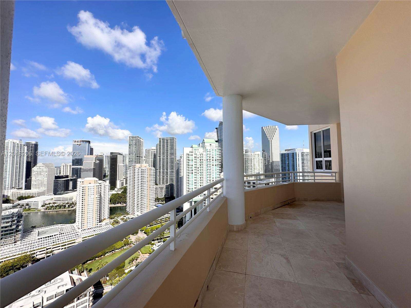 Two Tequesta Point at 808 Brickell Key Dr, Miami, FL 33131 - For Rent photo 7