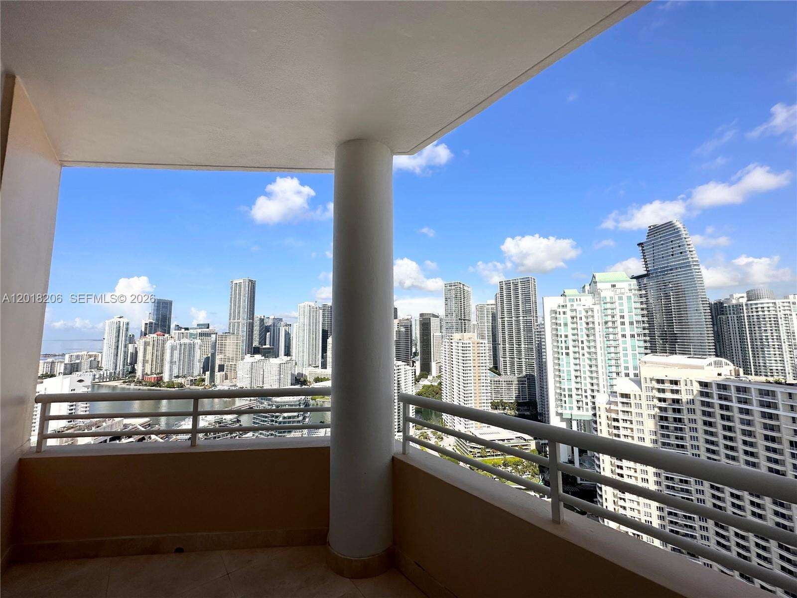 Two Tequesta Point at 808 Brickell Key Dr, Miami, FL 33131 - For Rent photo 9