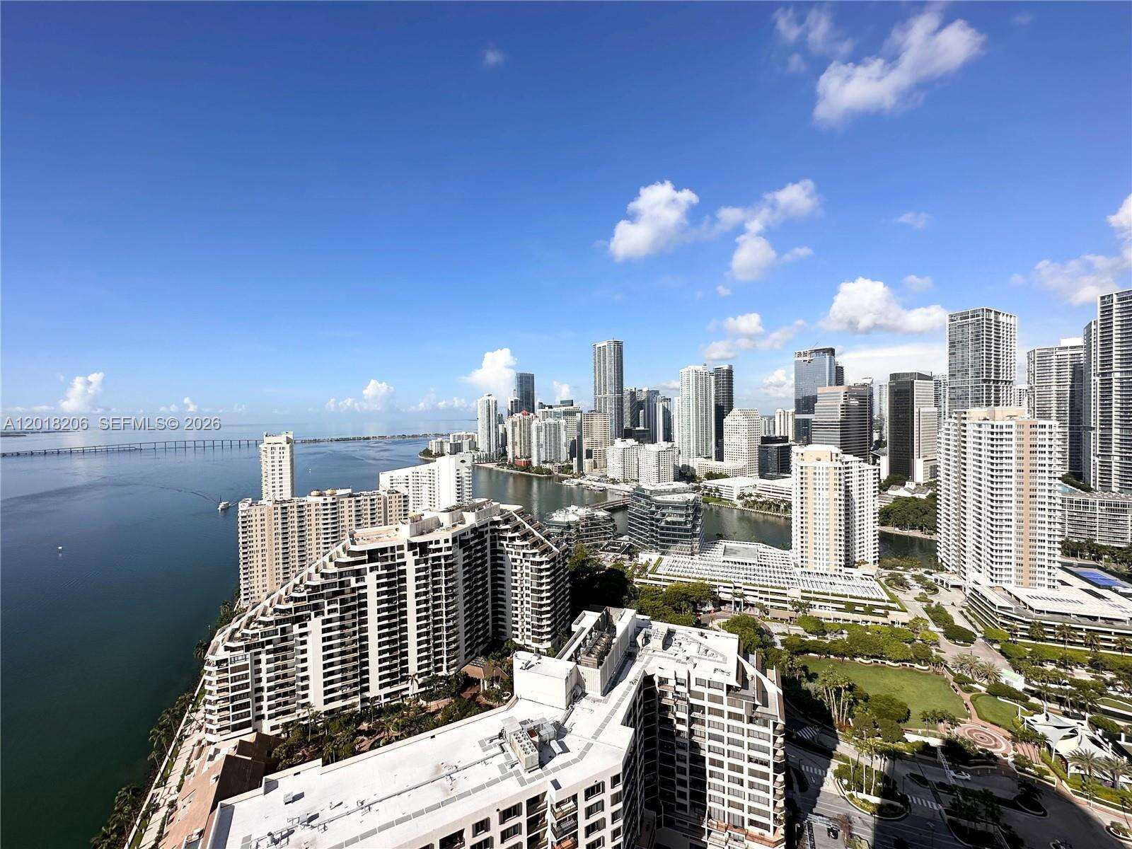 Two Tequesta Point at 808 Brickell Key Dr, Miami, FL 33131 - For Rent photo 10