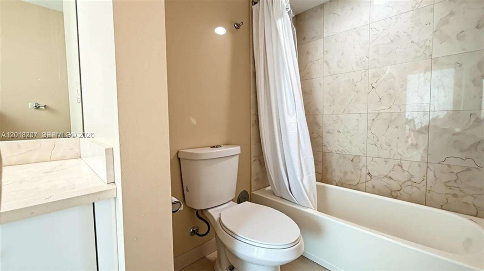 The Parc at 19400 Turnberry Way, Aventura, FL 33180 - For Rent photo 14