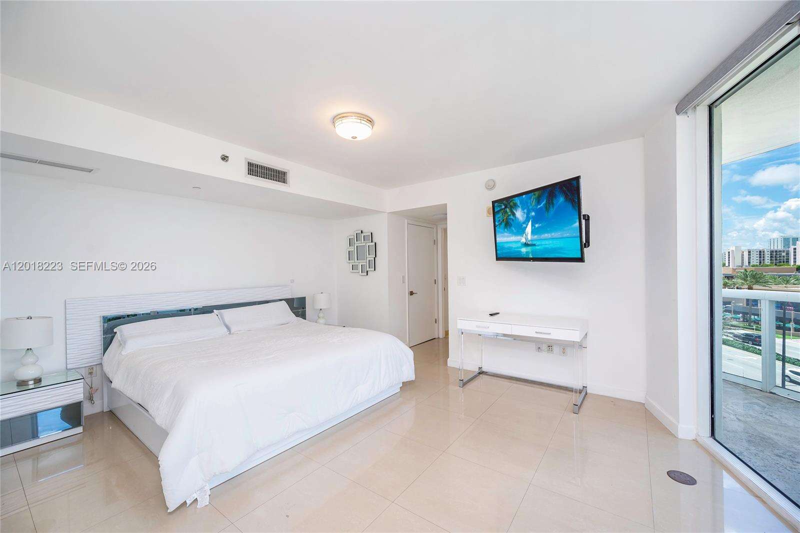Ocean Four at 17201 Collins Ave, Sunny Isles Beach, FL 33160 - For Rent photo 14