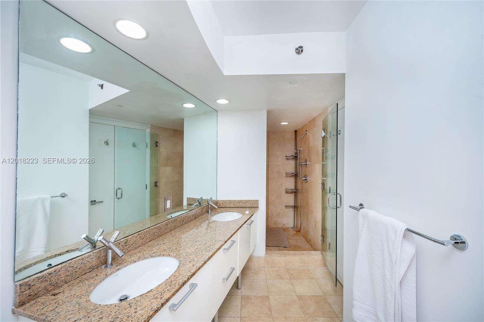 Ocean Four at 17201 Collins Ave, Sunny Isles Beach, FL 33160 - For Rent photo 15