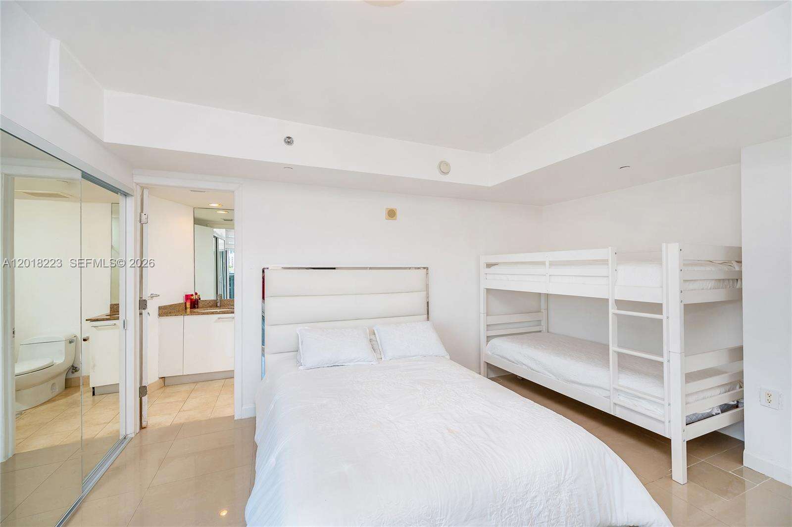 Ocean Four at 17201 Collins Ave, Sunny Isles Beach, FL 33160 - For Rent photo 17