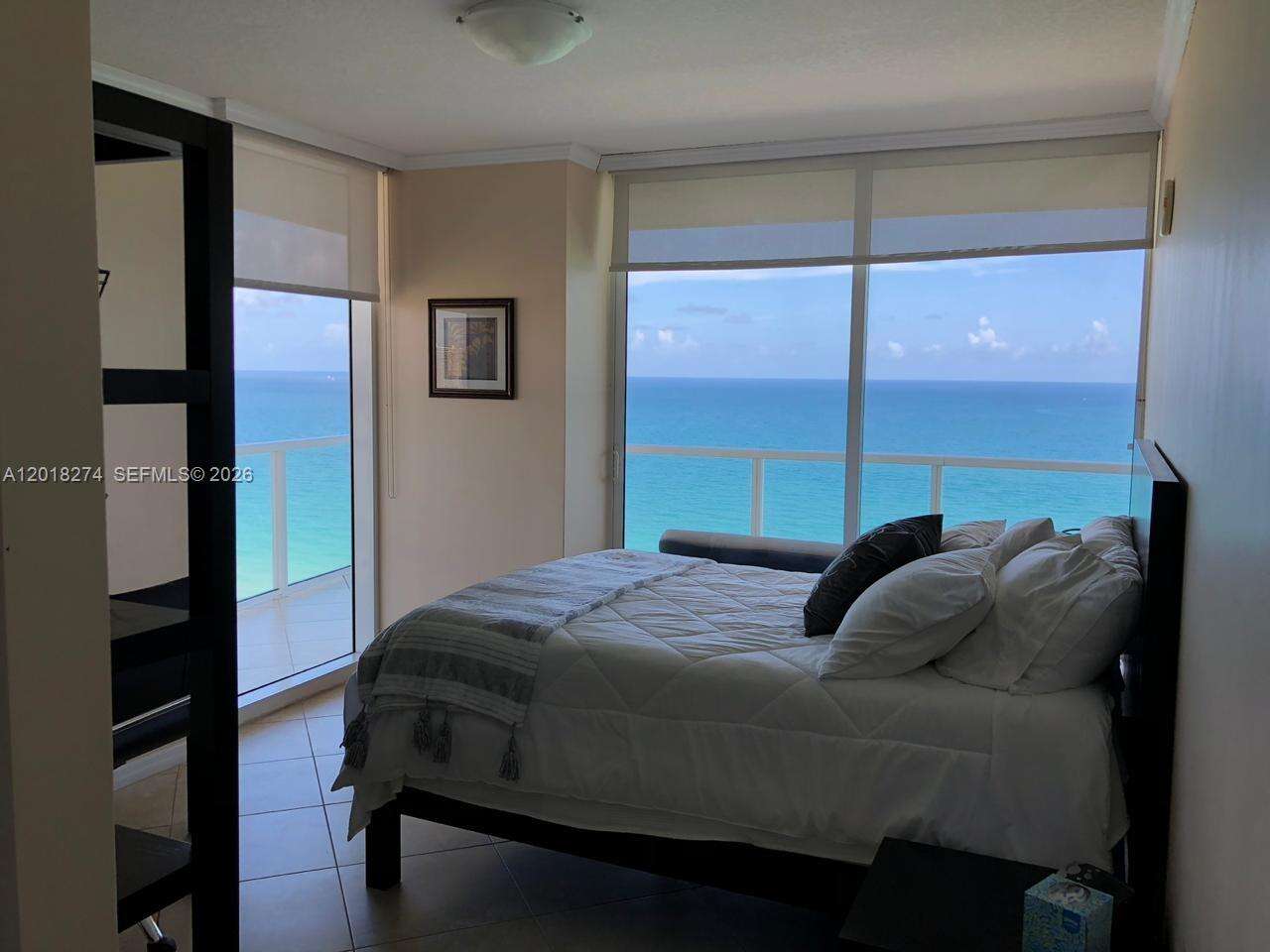 La Perla at 16699 Collins Ave, Sunny Isles Beach, FL 33160 - For Rent photo 3