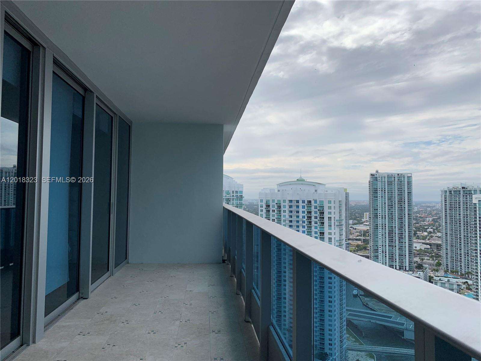 Epic Residences at 200 Biscayne Blvd Way, Miami, FL 33131 - For Rent photo 13