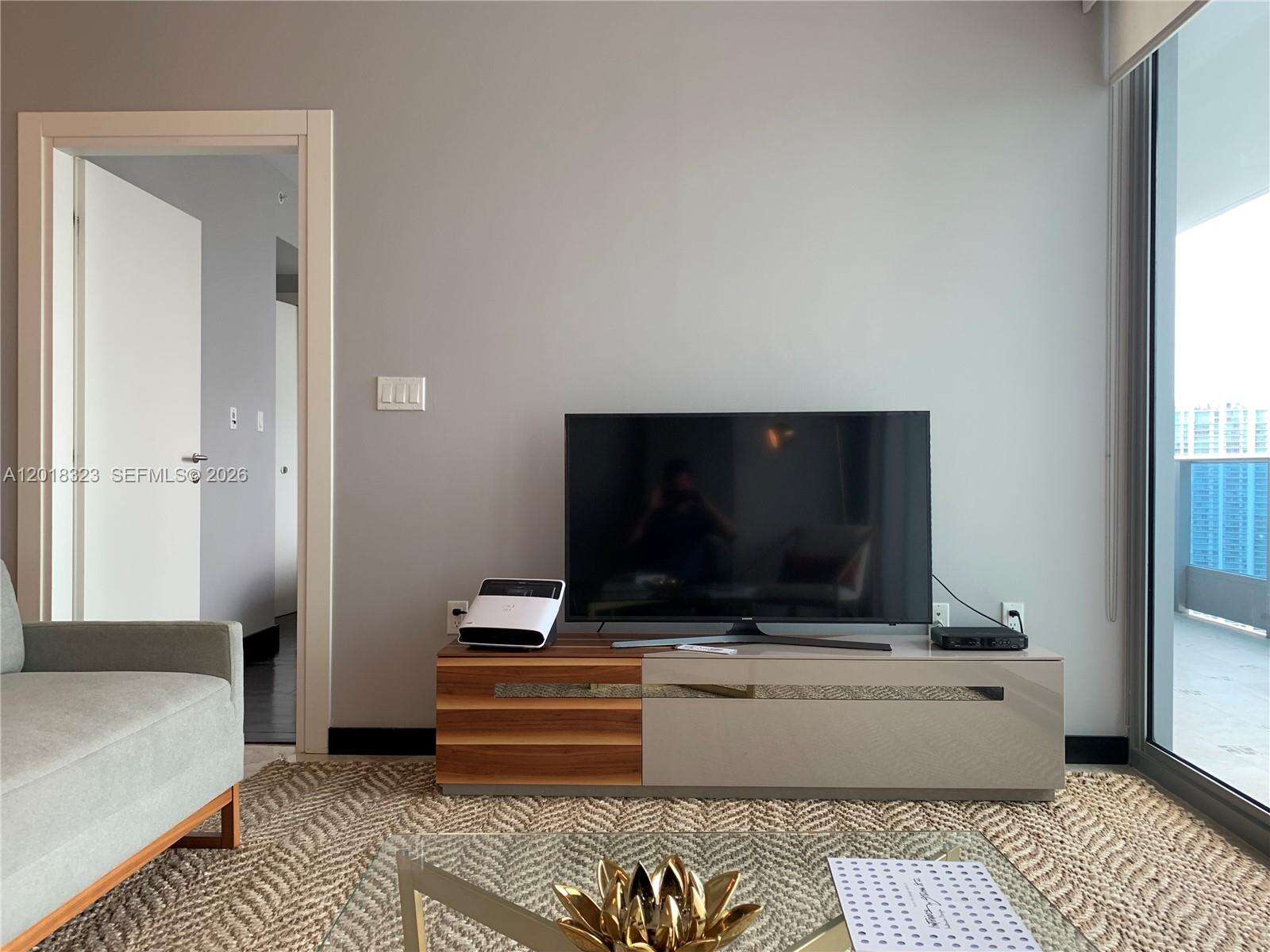 Epic Residences at 200 Biscayne Blvd Way, Miami, FL 33131 - For Rent photo 14