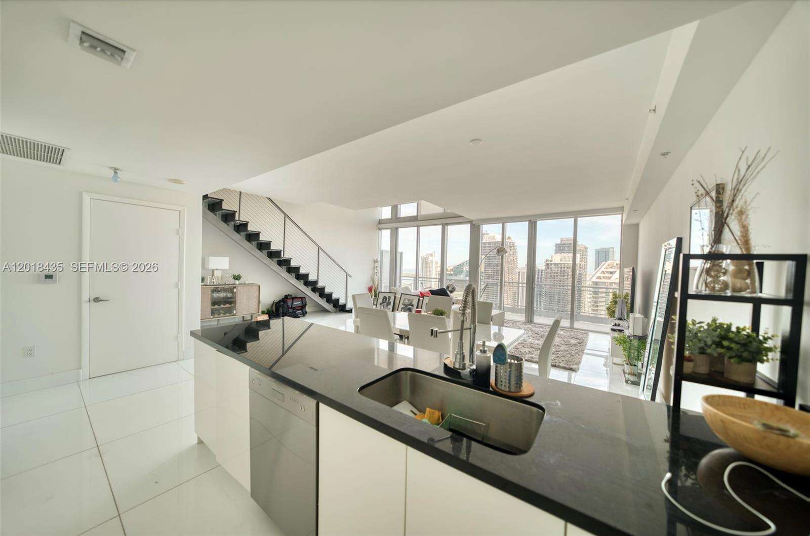 Mint at 92 3 St, Miami, FL 33130 - For Rent photo 4