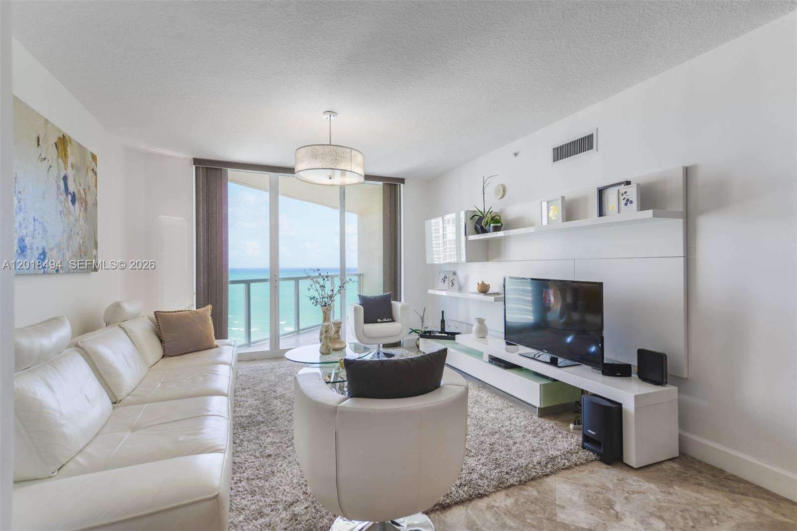 La Perla at 16699 Collins Ave, Sunny Isles Beach, FL 33160 - For Rent photo 3
