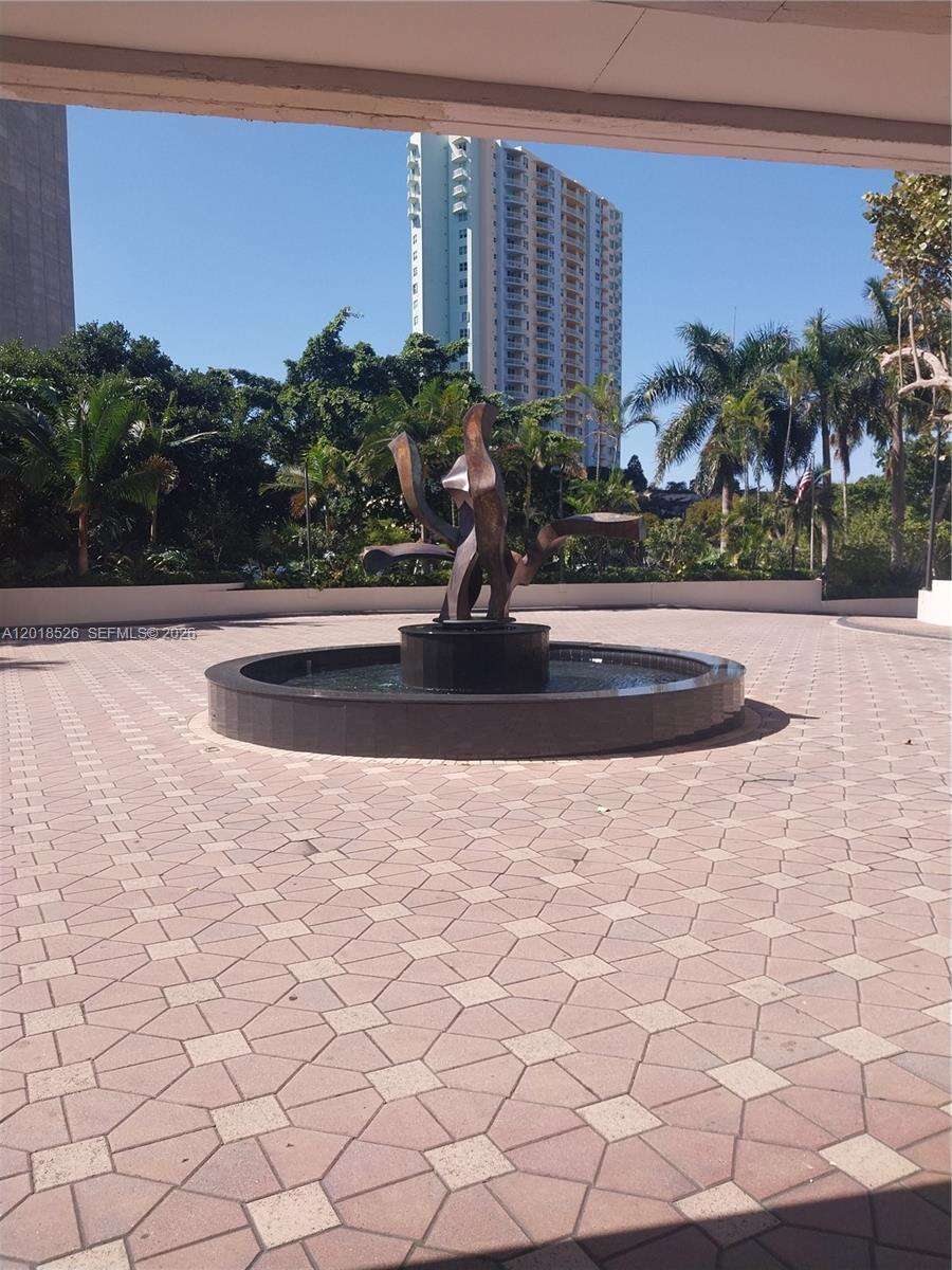 Brickell Bay Club at 2333 Brickell Ave, Miami, FL 33129 - For Rent photo 16