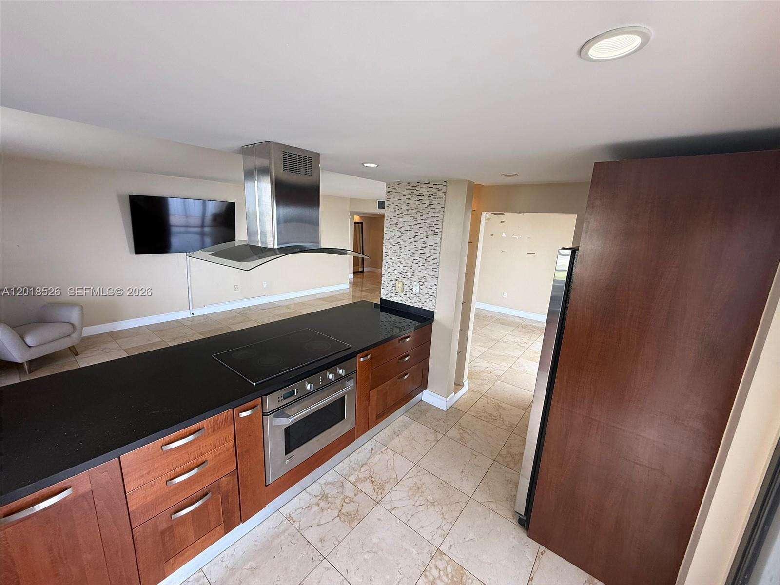 Brickell Bay Club at 2333 Brickell Ave, Miami, FL 33129 - For Rent photo 25