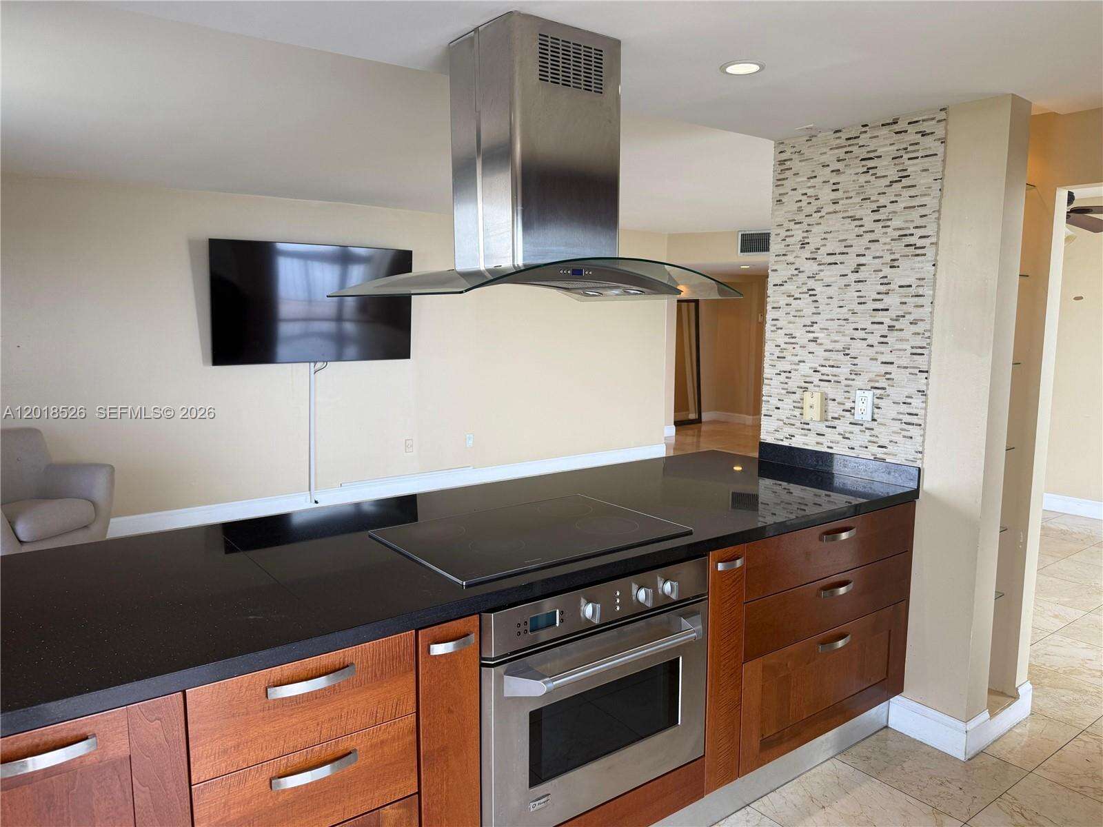 Brickell Bay Club at 2333 Brickell Ave, Miami, FL 33129 - For Rent photo 26