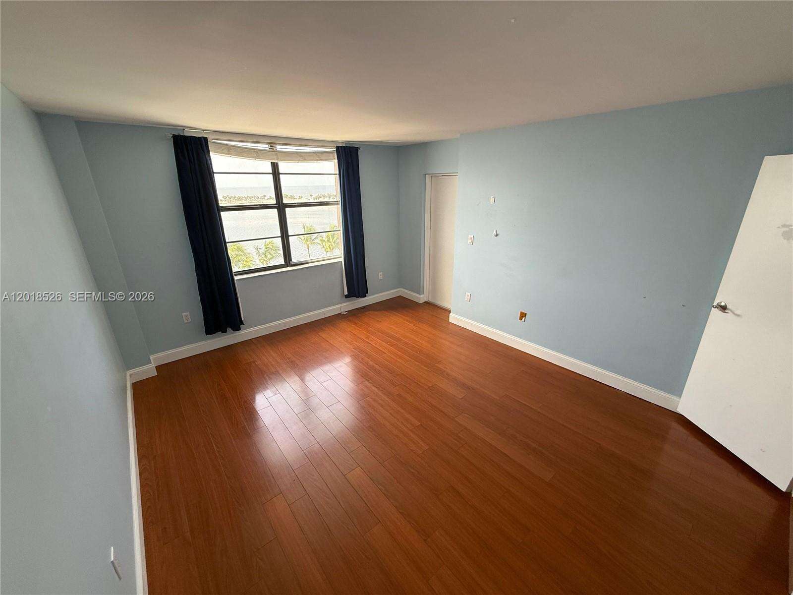 Brickell Bay Club at 2333 Brickell Ave, Miami, FL 33129 - For Rent photo 33
