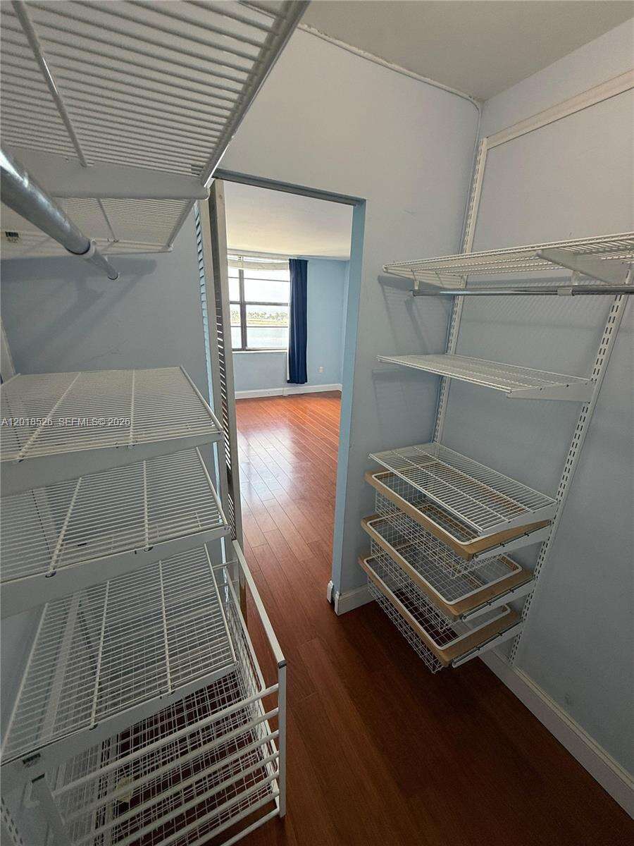 Brickell Bay Club at 2333 Brickell Ave, Miami, FL 33129 - For Rent photo 34