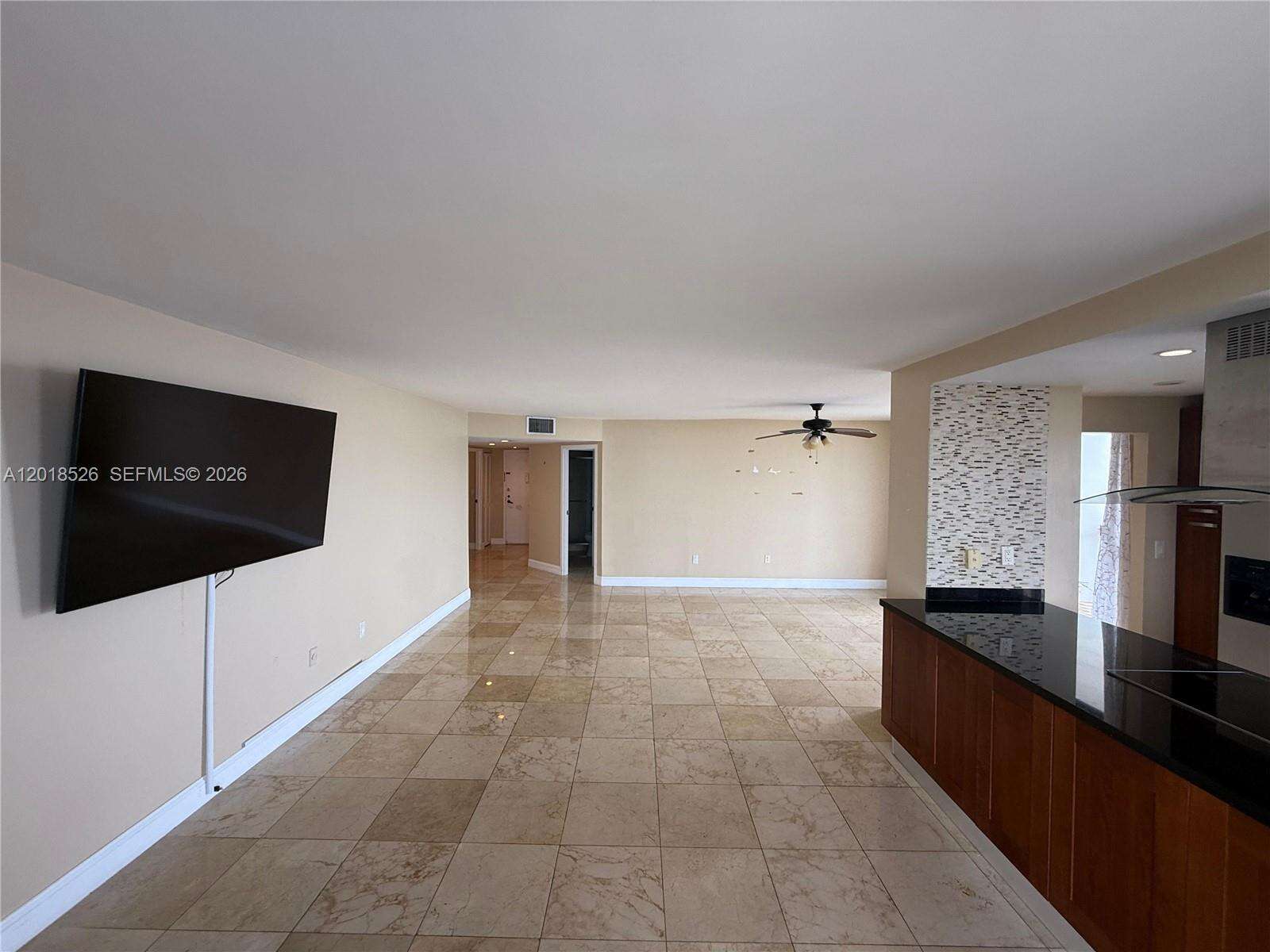 Brickell Bay Club at 2333 Brickell Ave, Miami, FL 33129 - For Rent photo 54