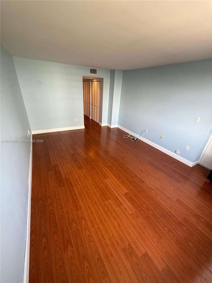 Brickell Bay Club at 2333 Brickell Ave, Miami, FL 33129 - For Rent photo 58