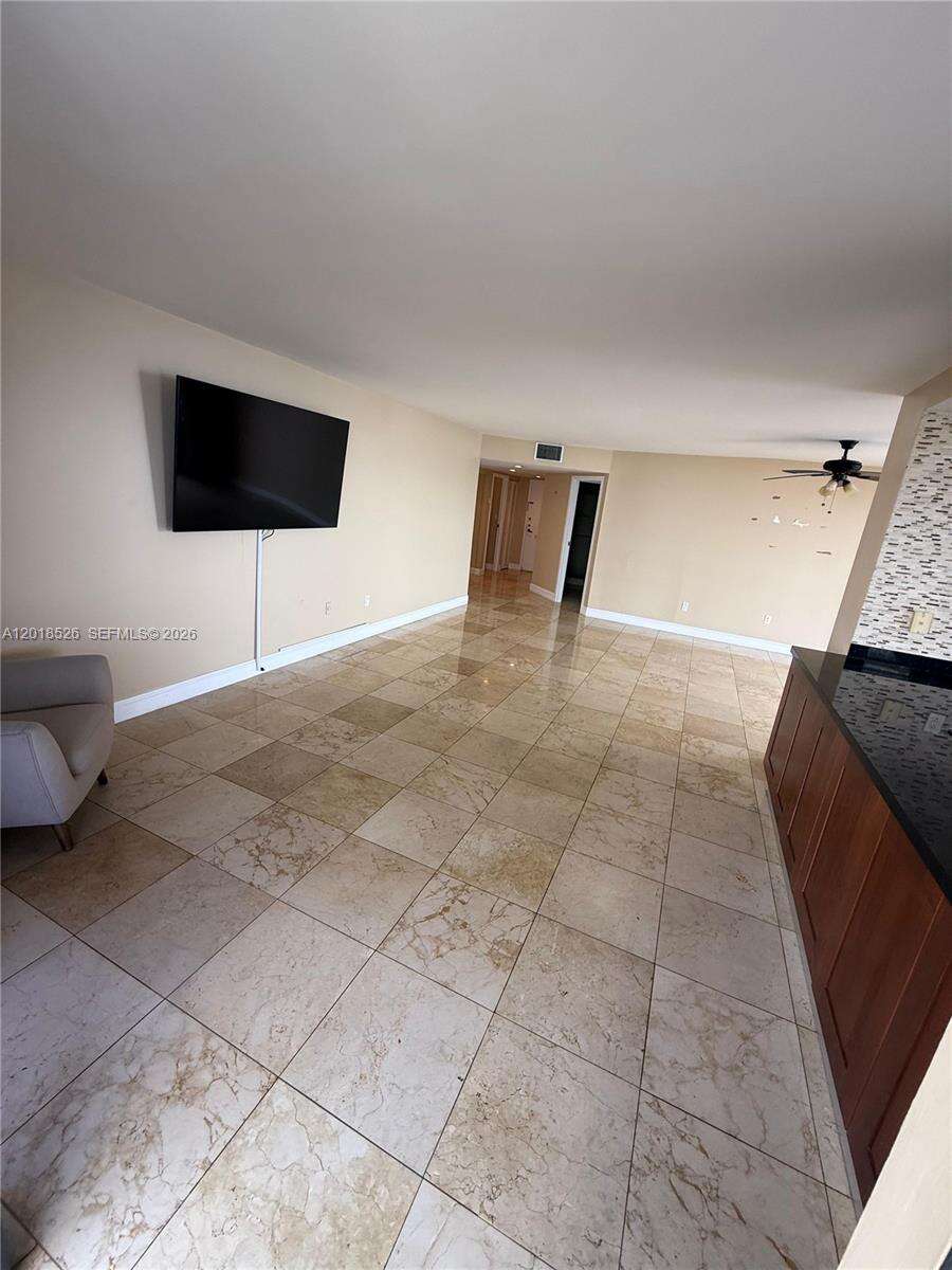 Brickell Bay Club at 2333 Brickell Ave, Miami, FL 33129 - For Rent photo 71