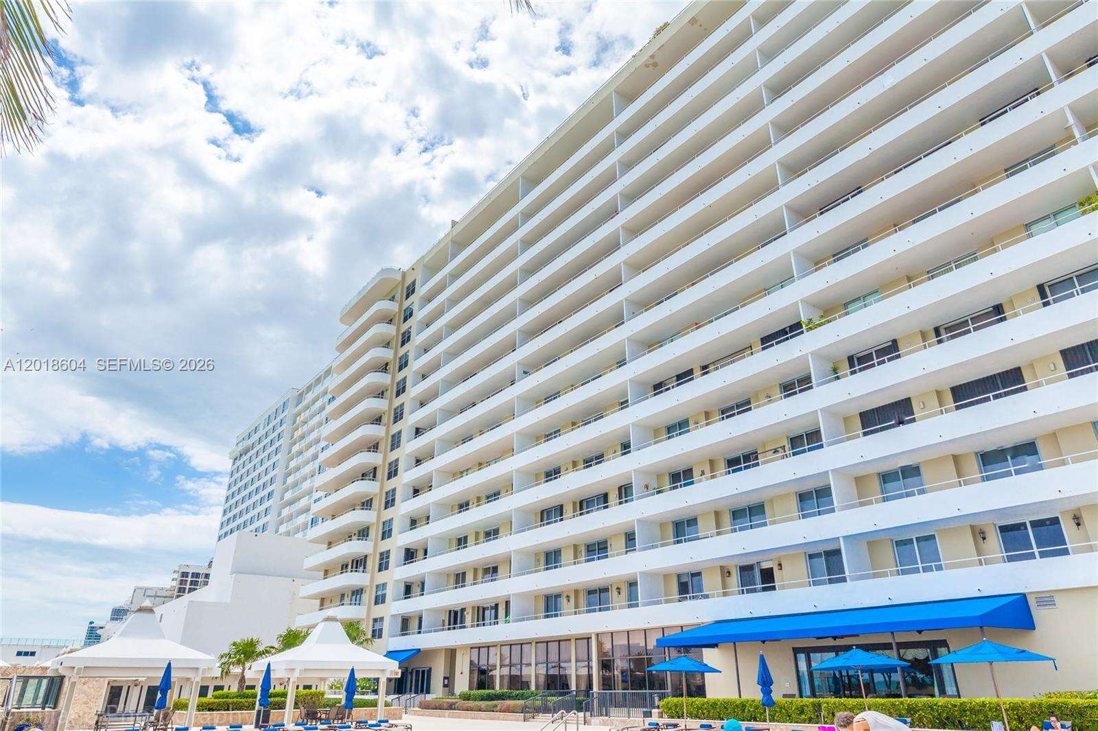 Oceanside Plaza at 5555 Collins Ave, Miami Beach, FL 33140 - For Rent photo 20