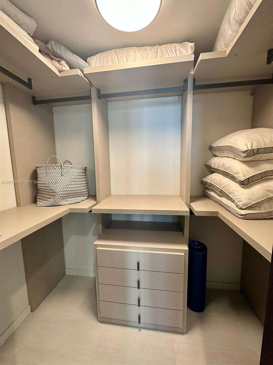 Brickell Flatiron at 1000 Brickell Plz, Miami, FL 33131 - For Rent photo 15