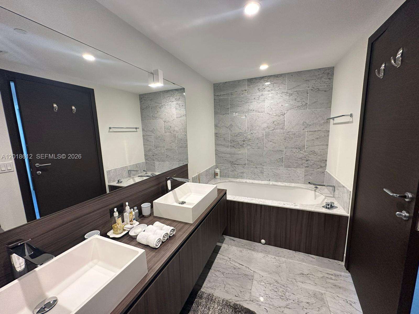 Brickell Flatiron at 1000 Brickell Plz, Miami, FL 33131 - For Rent photo 5