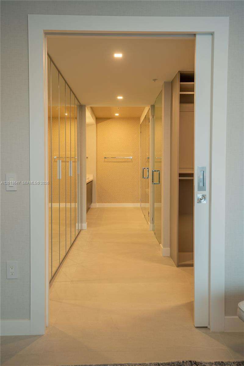 Parque Towers at 330 Sunny Isles Blvd, Sunny Isles Beach, FL 33160 - For Rent photo 18