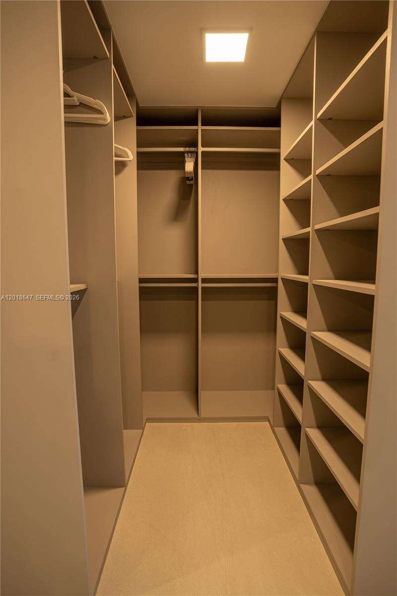 Parque Towers at 330 Sunny Isles Blvd, Sunny Isles Beach, FL 33160 - For Rent photo 20