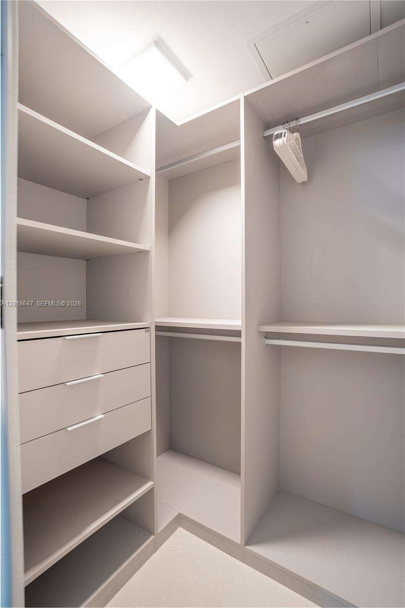 Parque Towers at 330 Sunny Isles Blvd, Sunny Isles Beach, FL 33160 - For Rent photo 24