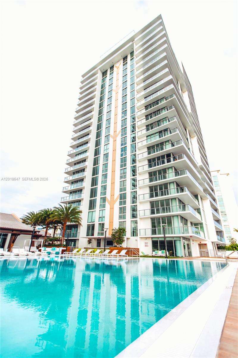Parque Towers at 330 Sunny Isles Blvd, Sunny Isles Beach, FL 33160 - For Rent photo 35