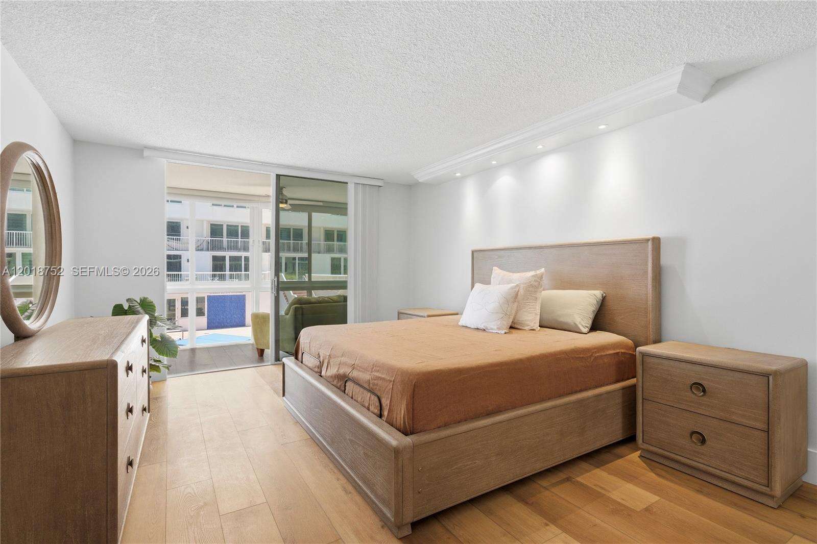 The Carriage House at 5401 Collins Ave, Miami Beach, FL 33140 - For Rent photo 11