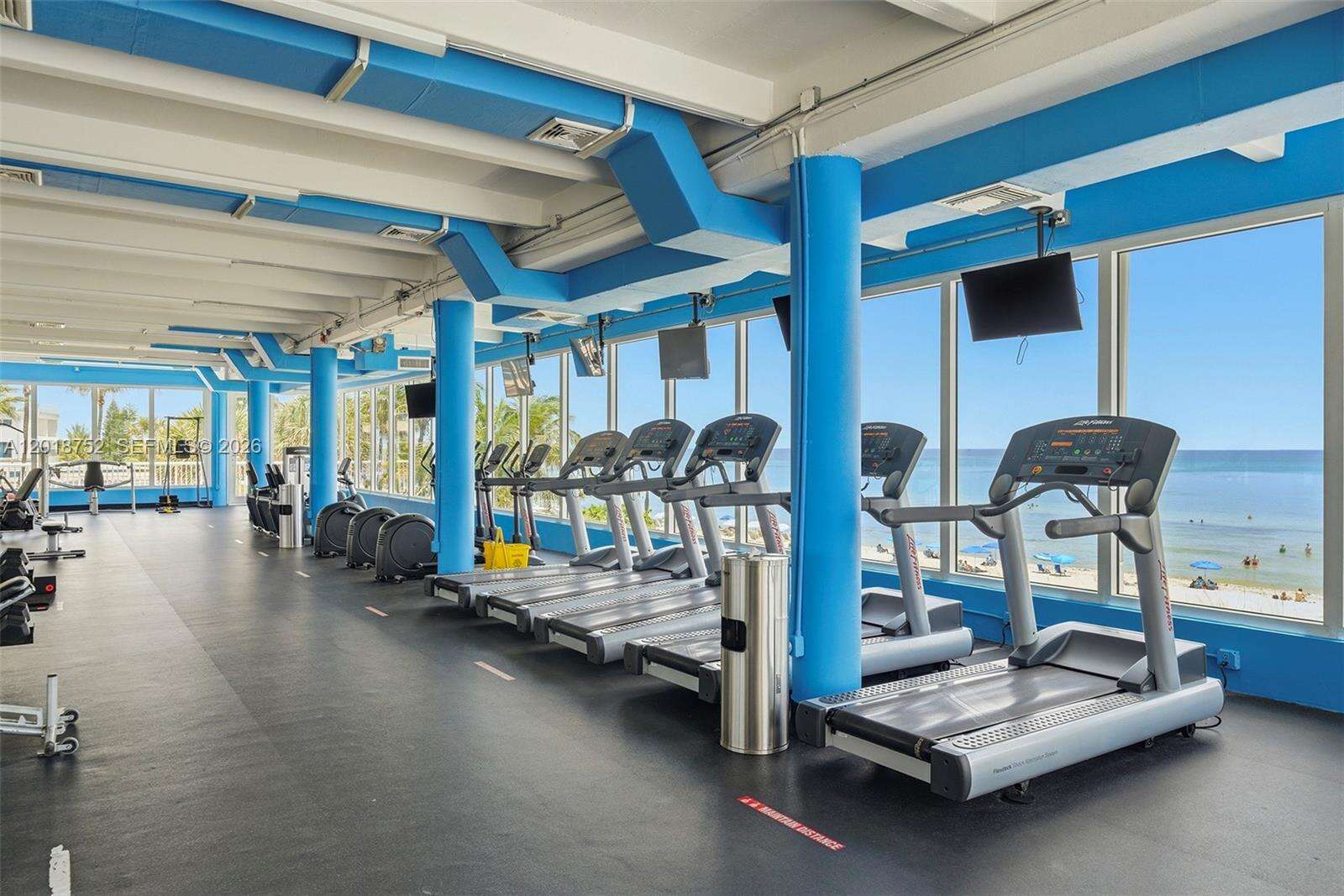 The Carriage House at 5401 Collins Ave, Miami Beach, FL 33140 - For Rent photo 21