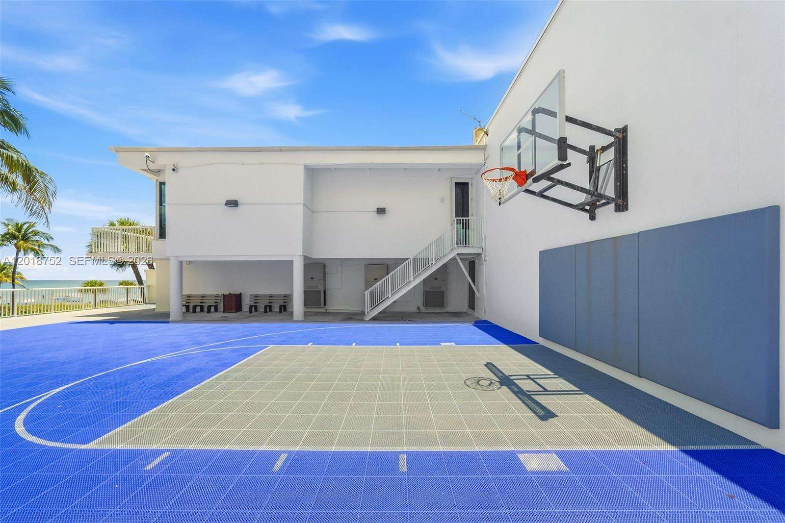 The Carriage House at 5401 Collins Ave, Miami Beach, FL 33140 - For Rent photo 36