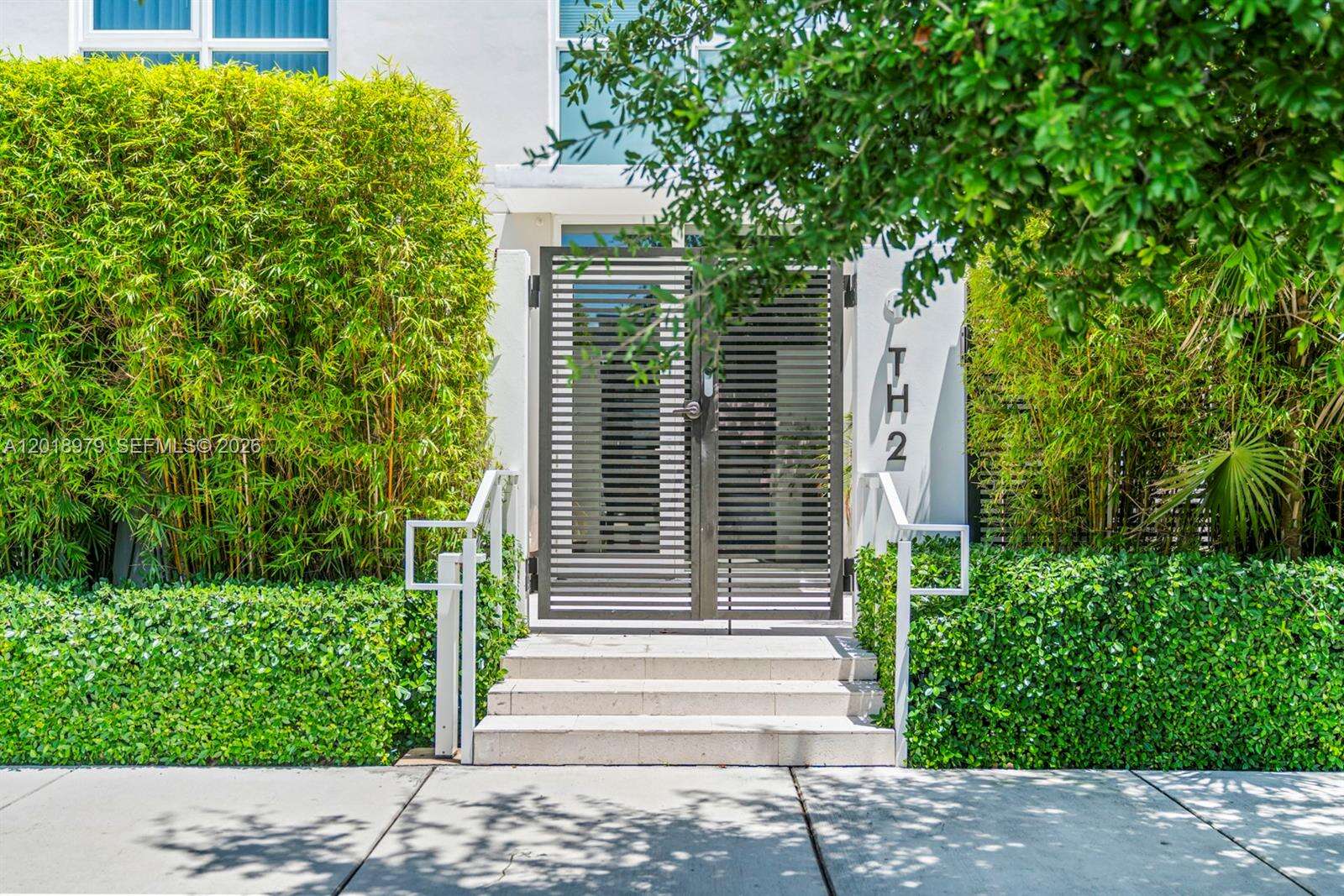 Tiffany House at 401 Birch Rd, Fort Lauderdale, FL 33304 - For Rent photo 6