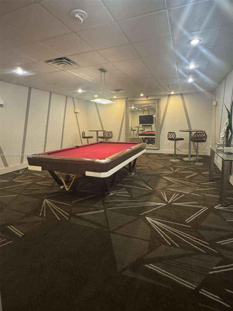 Arlen Beach at 5701 Collins Ave, Miami Beach, FL 33140 - For Rent photo 14