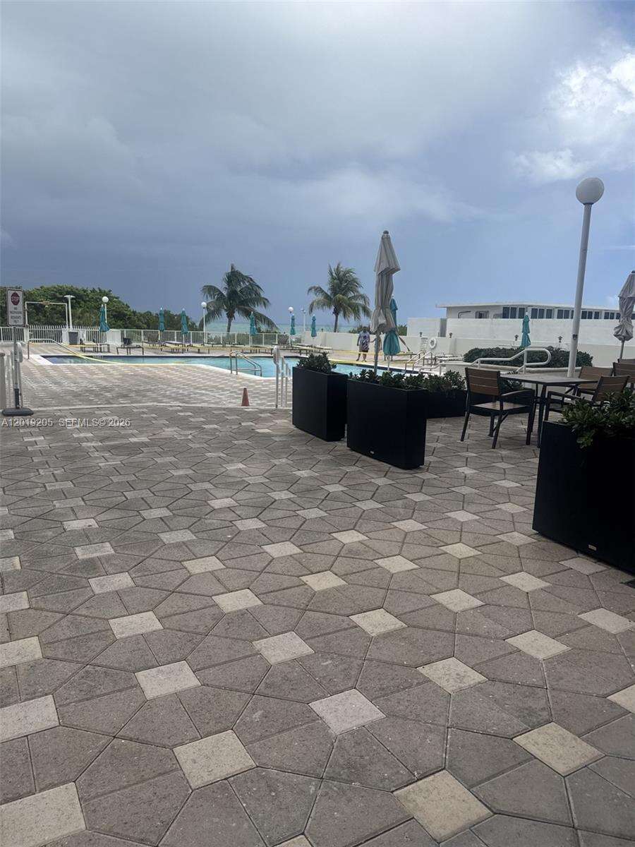Arlen Beach at 5701 Collins Ave, Miami Beach, FL 33140 - For Rent photo 24