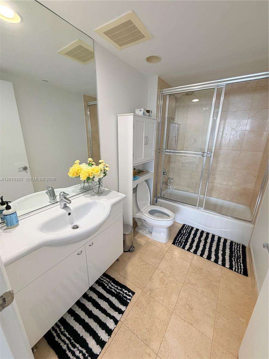 The Beach Club Three at 1800 Ocean Dr, Hallandale Beach, FL 33009 - For Rent photo 19